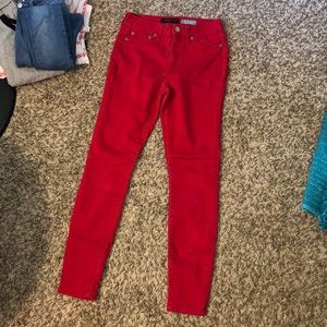 Red Aeropostale jeans!